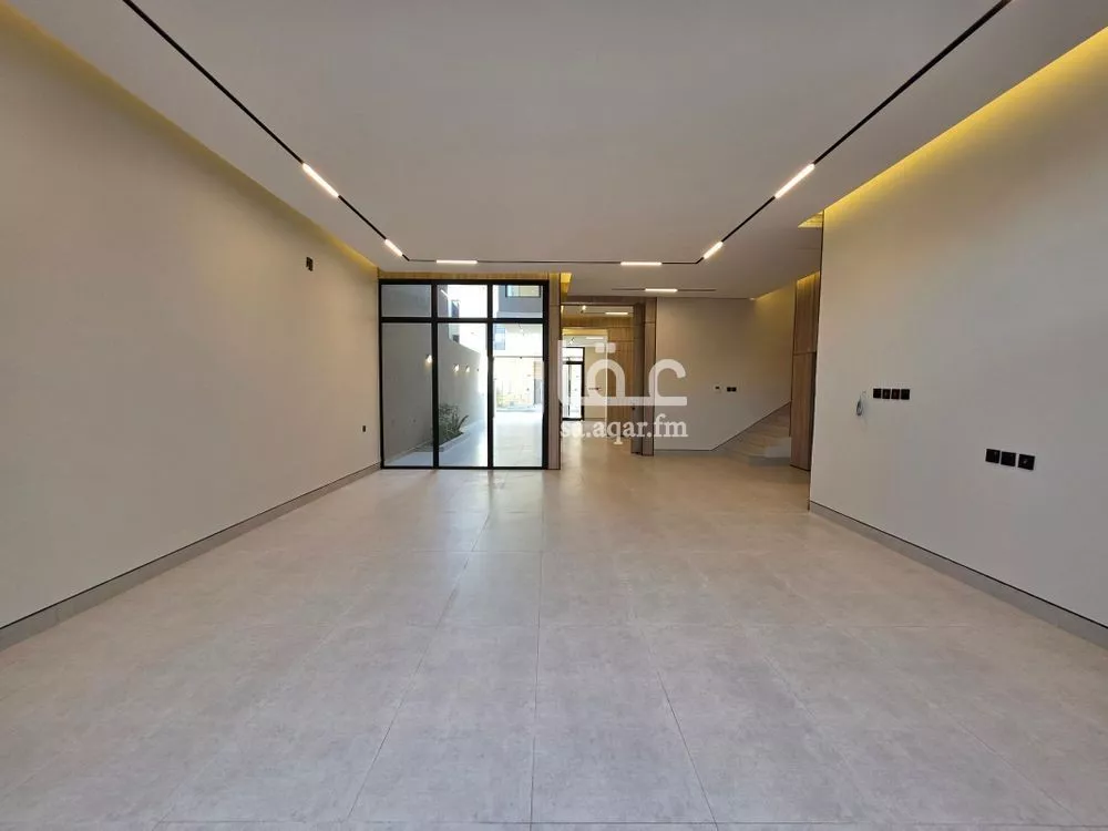 5 bedroom villa in Al Munsiyah 14