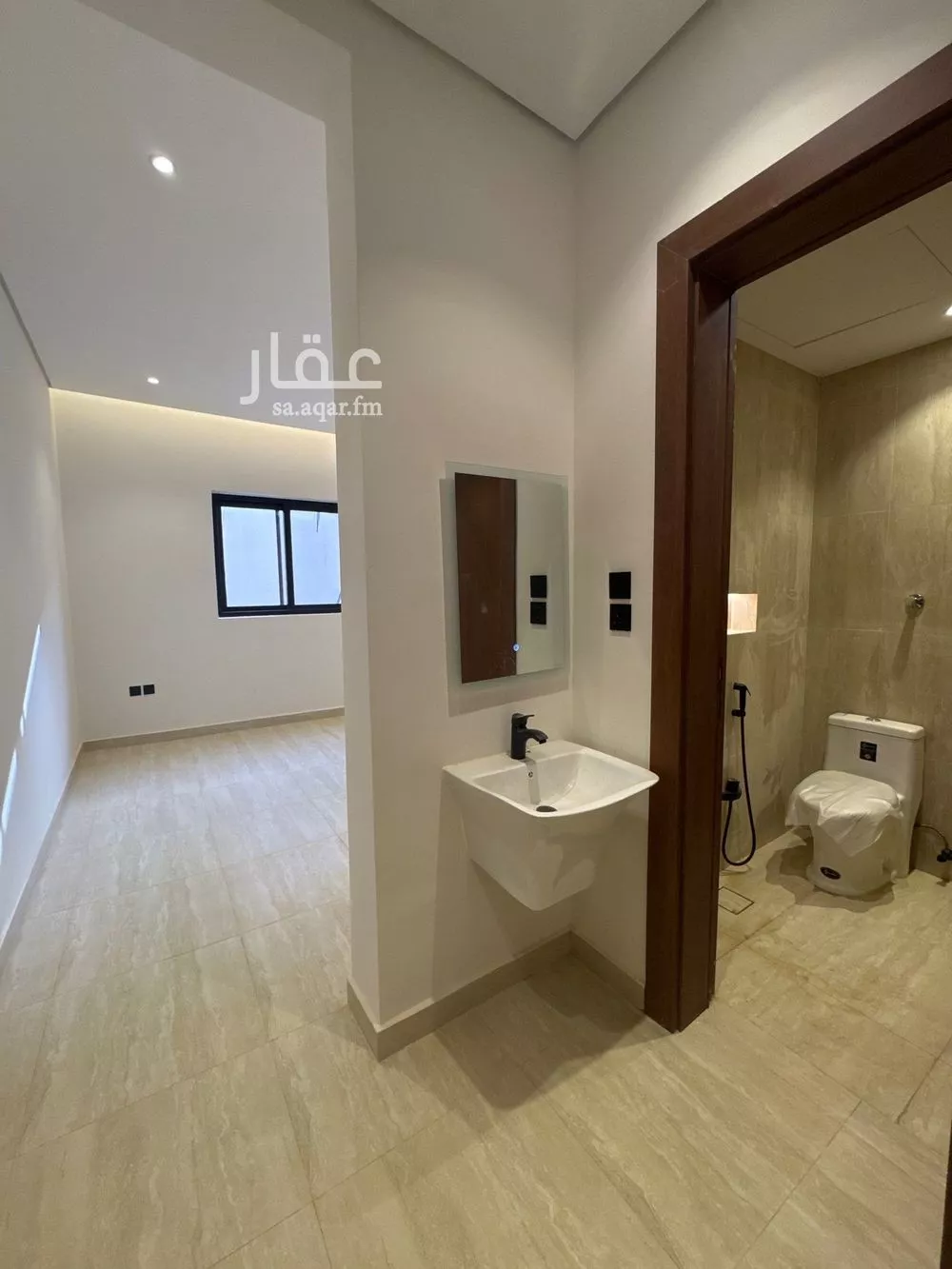 9 bedroom villa in Dhahrat Al Badiah 14