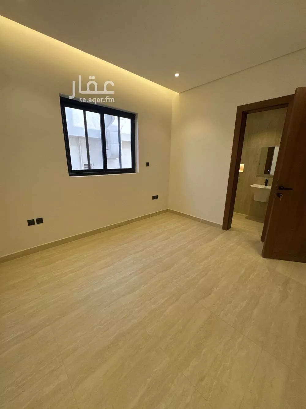 9 bedroom villa in Dhahrat Al Badiah 15