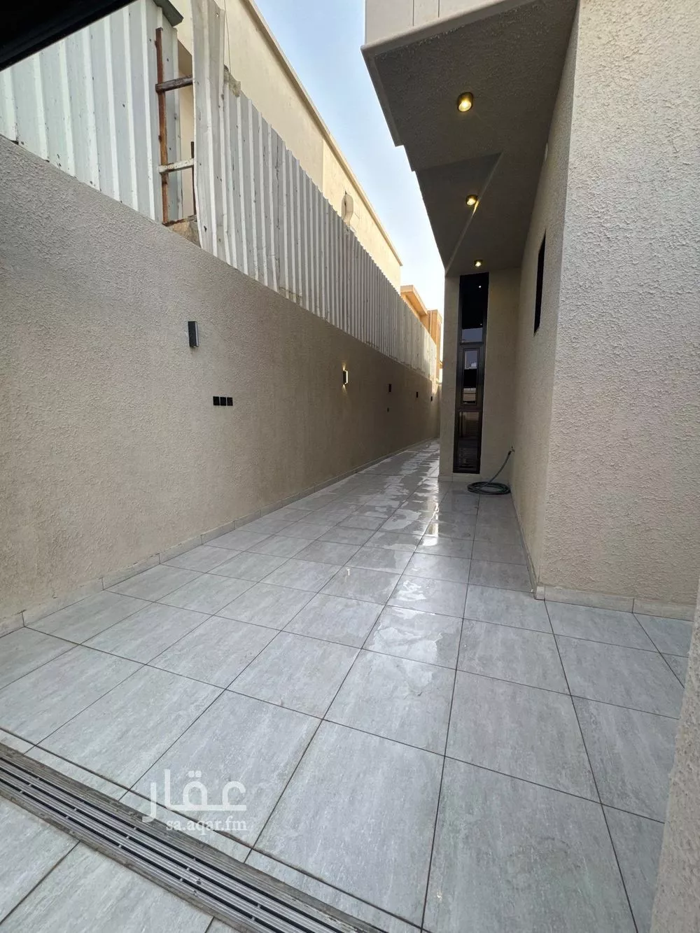 9 bedroom villa in Dhahrat Al Badiah 3