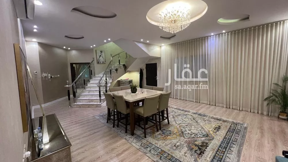 فيلا 4 غرف في العارض 6