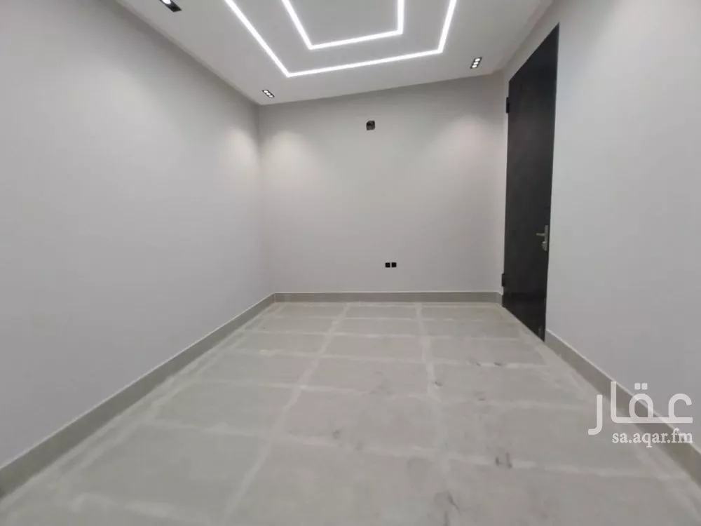5 bedroom villa in Al Uraija Al Gharbiyah 23