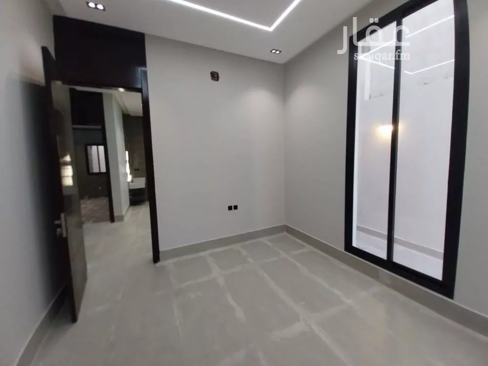 5 bedroom villa in Al Uraija Al Gharbiyah 7
