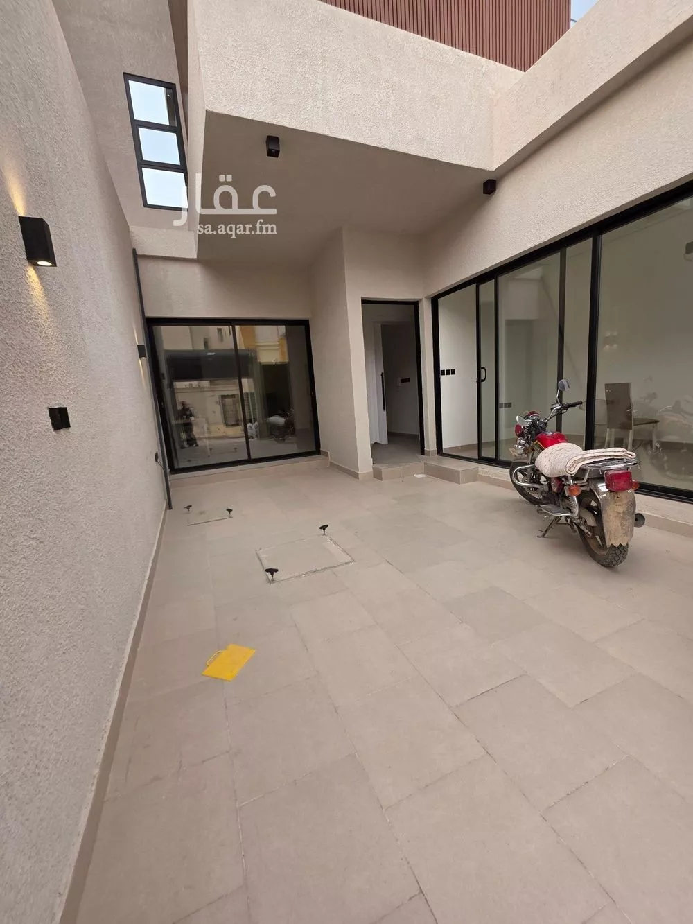 6 bedroom villa in Al Hazm 7