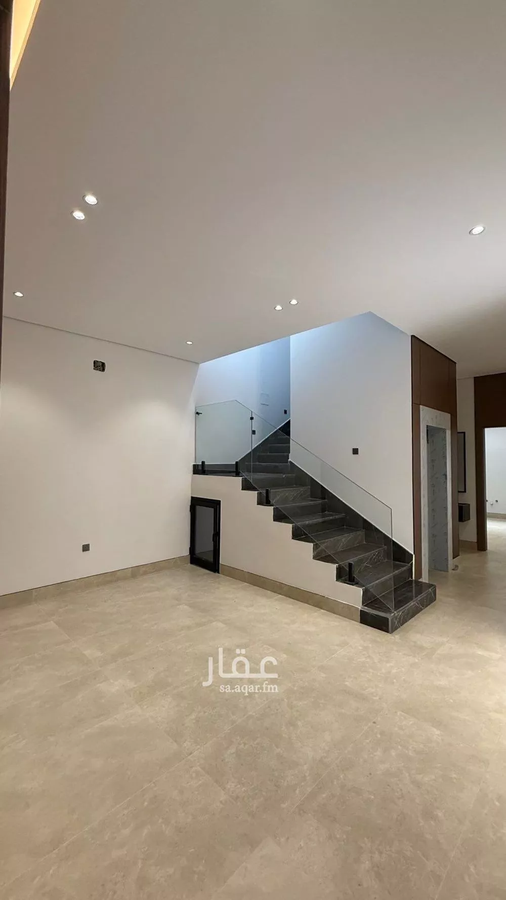 فيلا 6 غرف في المهدية 8