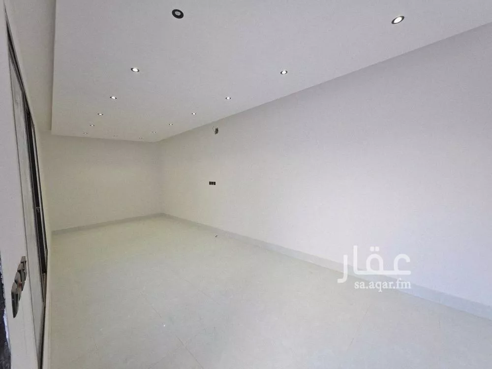 فيلا 5 غرف في بدر 20