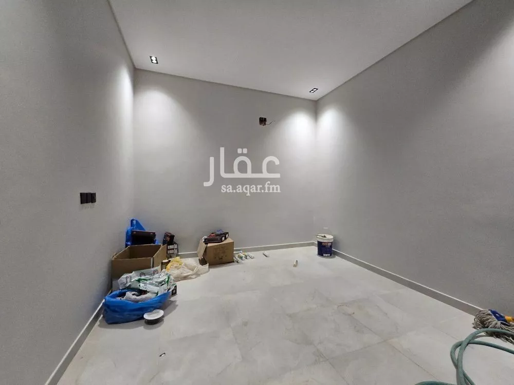6 bedroom villa in Tuwaiq 8