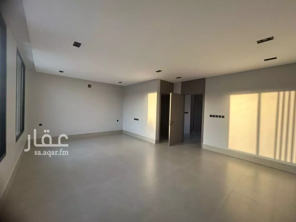 فيلا 5 غرف في العريجاء الغربية 17