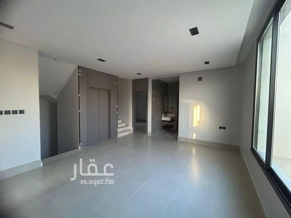 فيلا 5 غرف في العريجاء الغربية 19