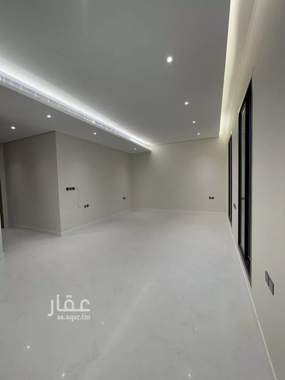 فيلا 6 غرف في المهدية 9
