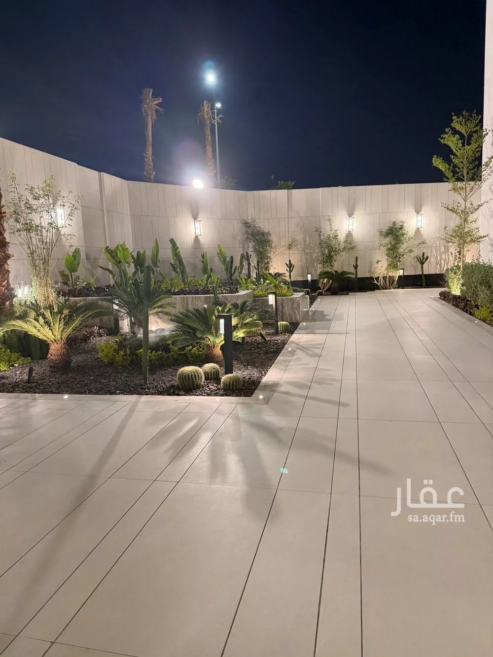 5 bedroom villa in Al Nakheel 13