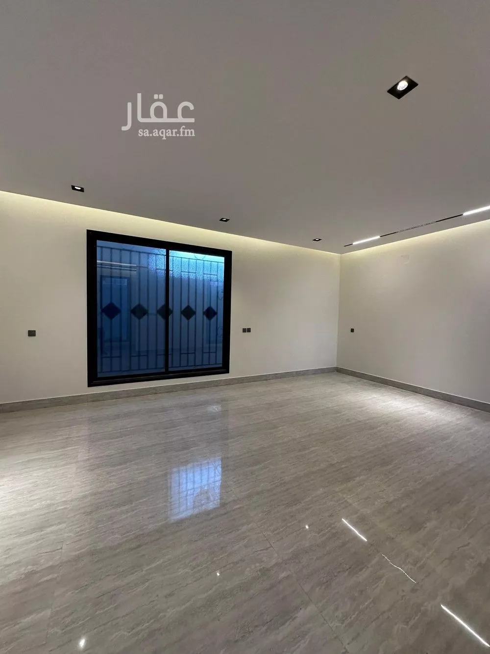 فيلا 7 غرف في الرمال 23