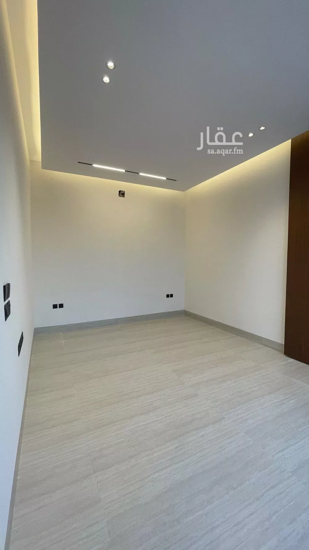 5 bedroom villa in Al Mahdiyyah 2
