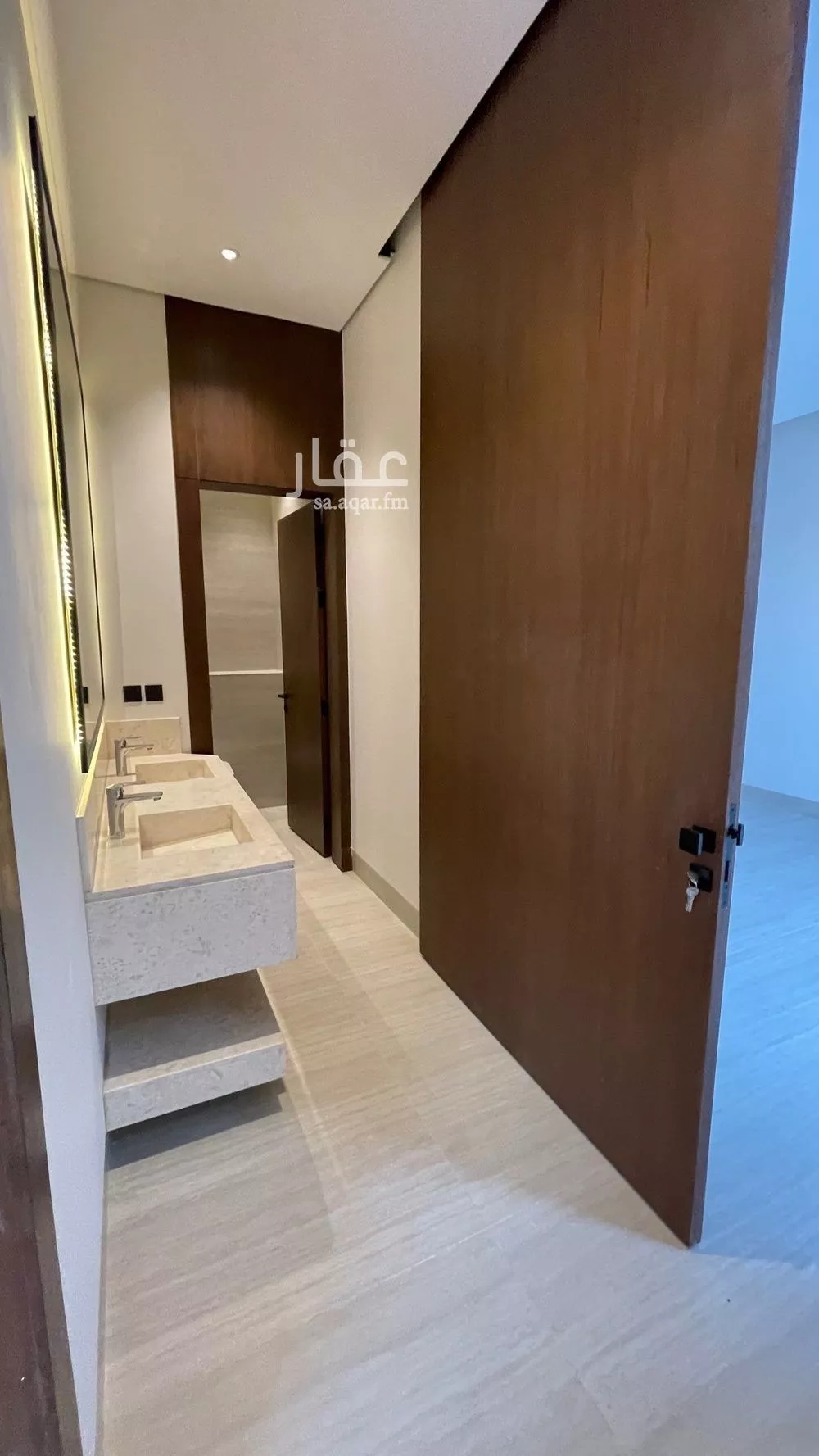 5 bedroom villa in Al Mahdiyyah 6
