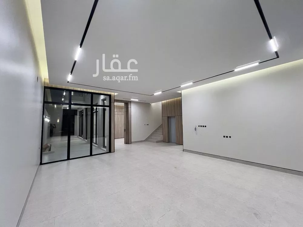 5 bedroom villa in Al Rimal 13