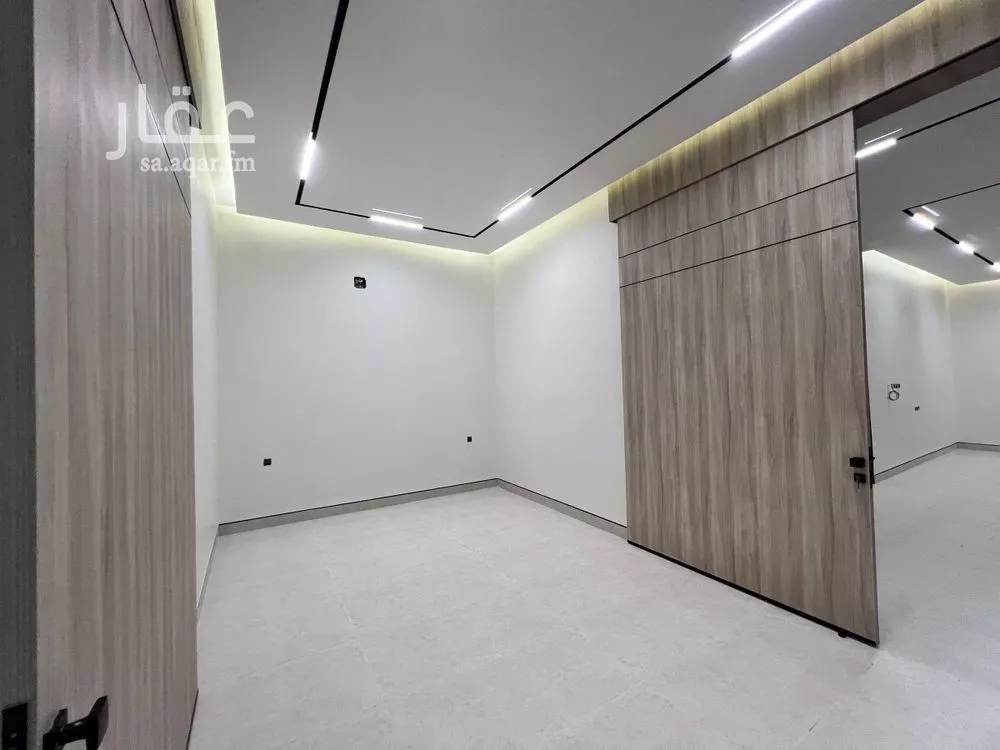 5 bedroom villa in Al Rimal 27