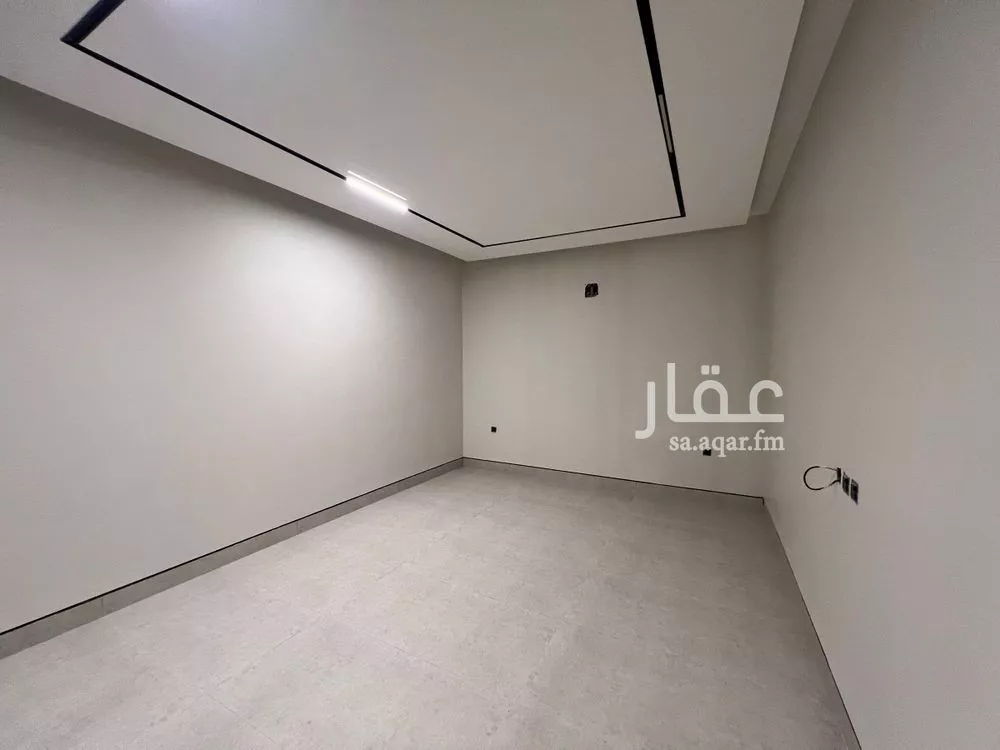 5 bedroom villa in Al Rimal 7