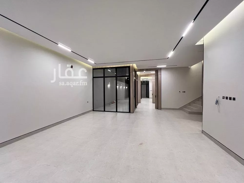 5 bedroom villa in Al Rimal 10