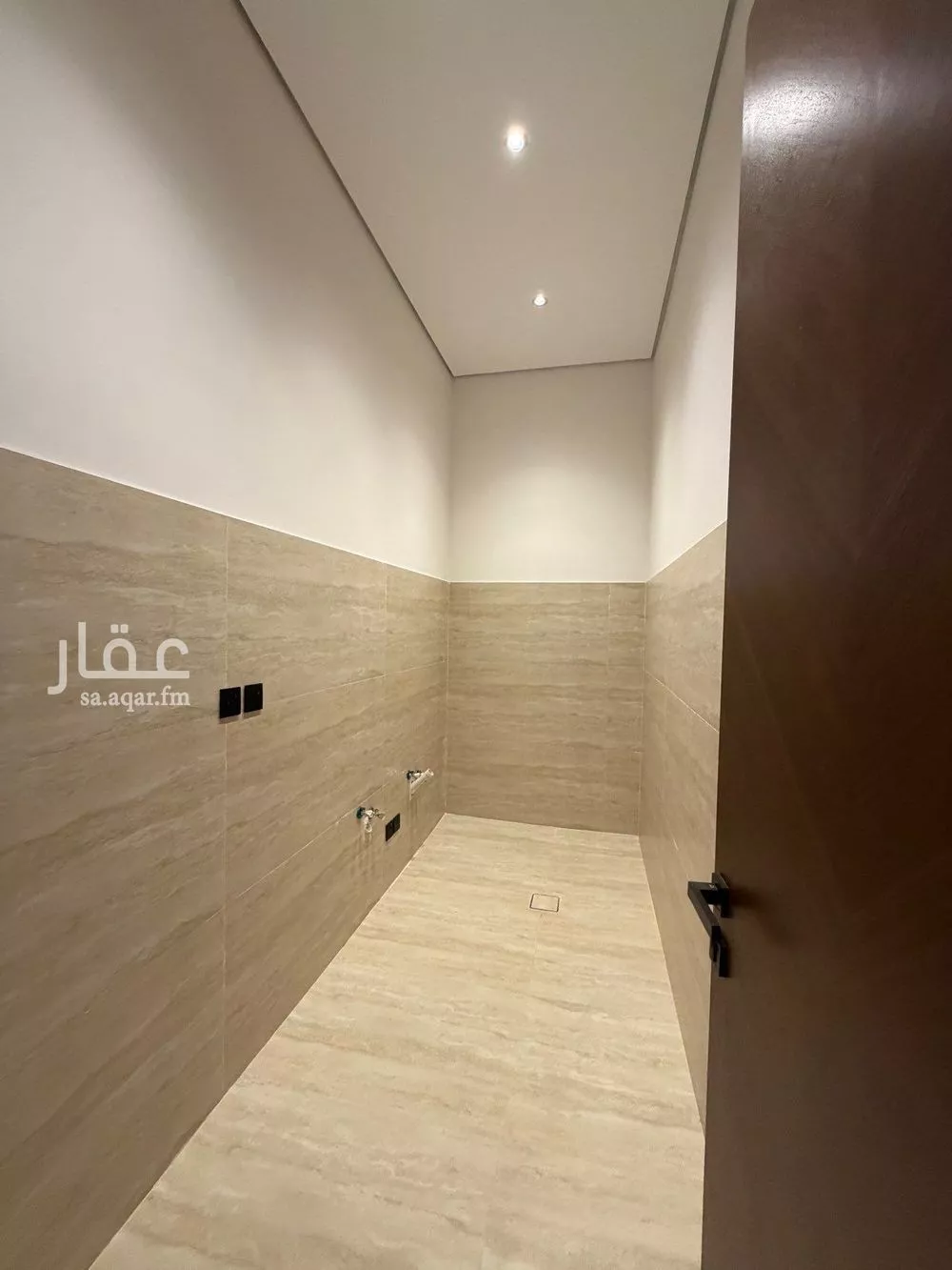 6 bedroom villa in Al Mahdiyyah 25