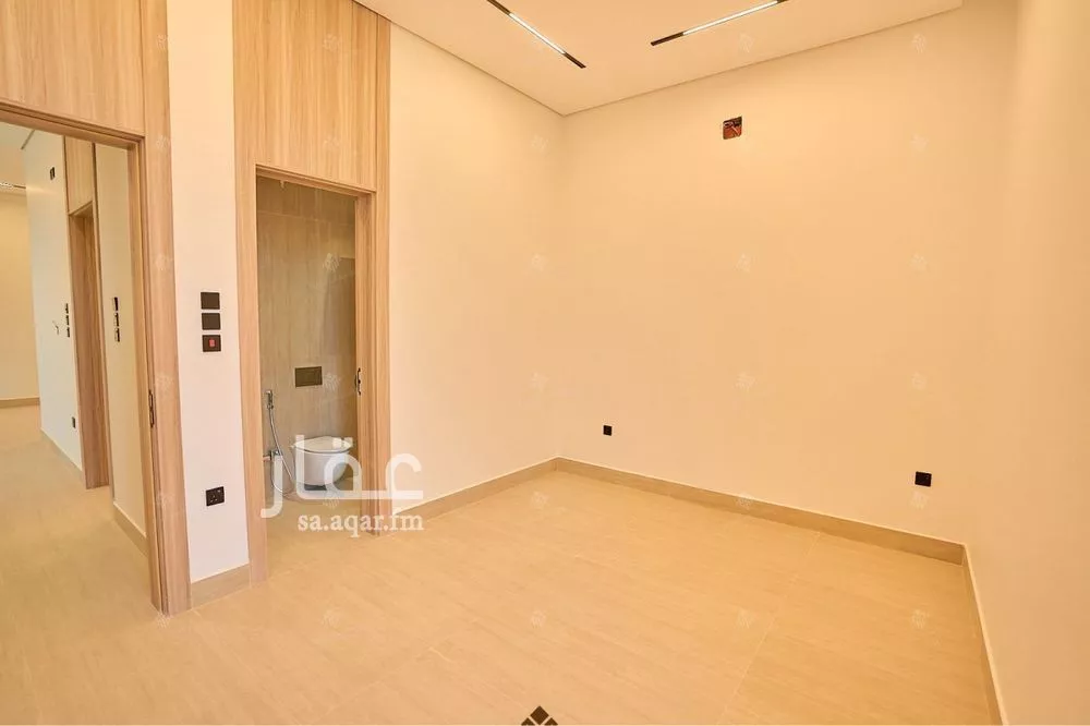 6 bedroom villa in Al Mahdiyyah 24