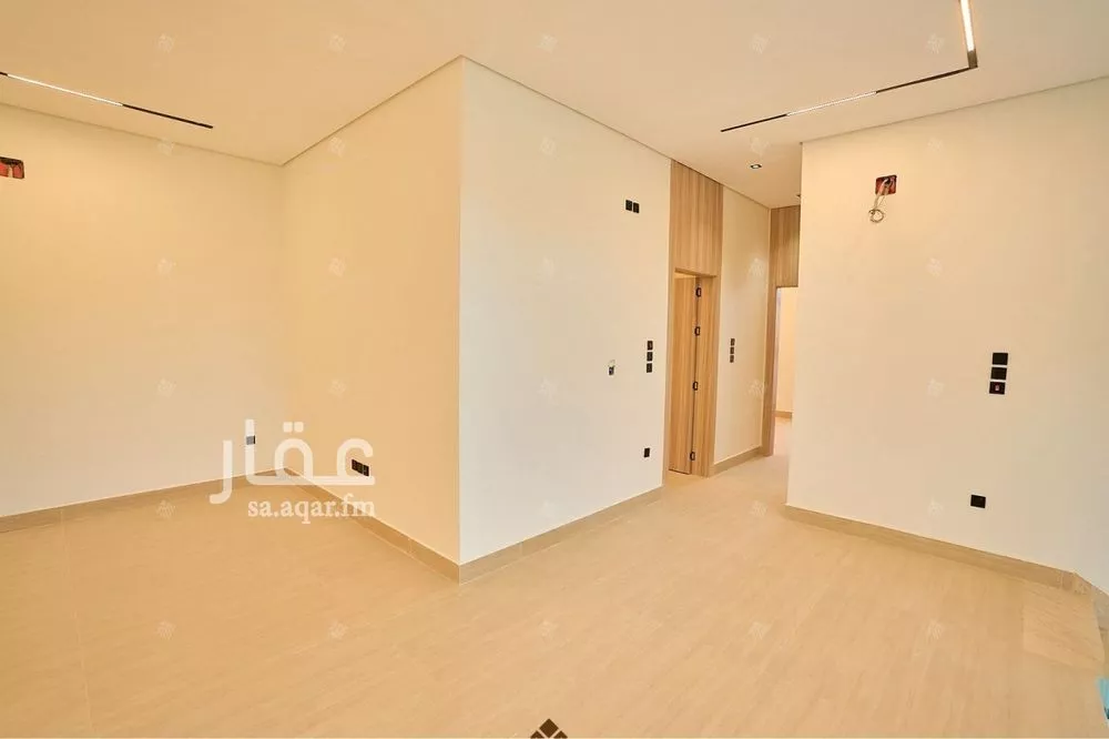6 bedroom villa in Al Mahdiyyah 7