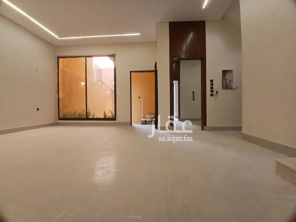 6 bedroom villa in Tuwaiq 11