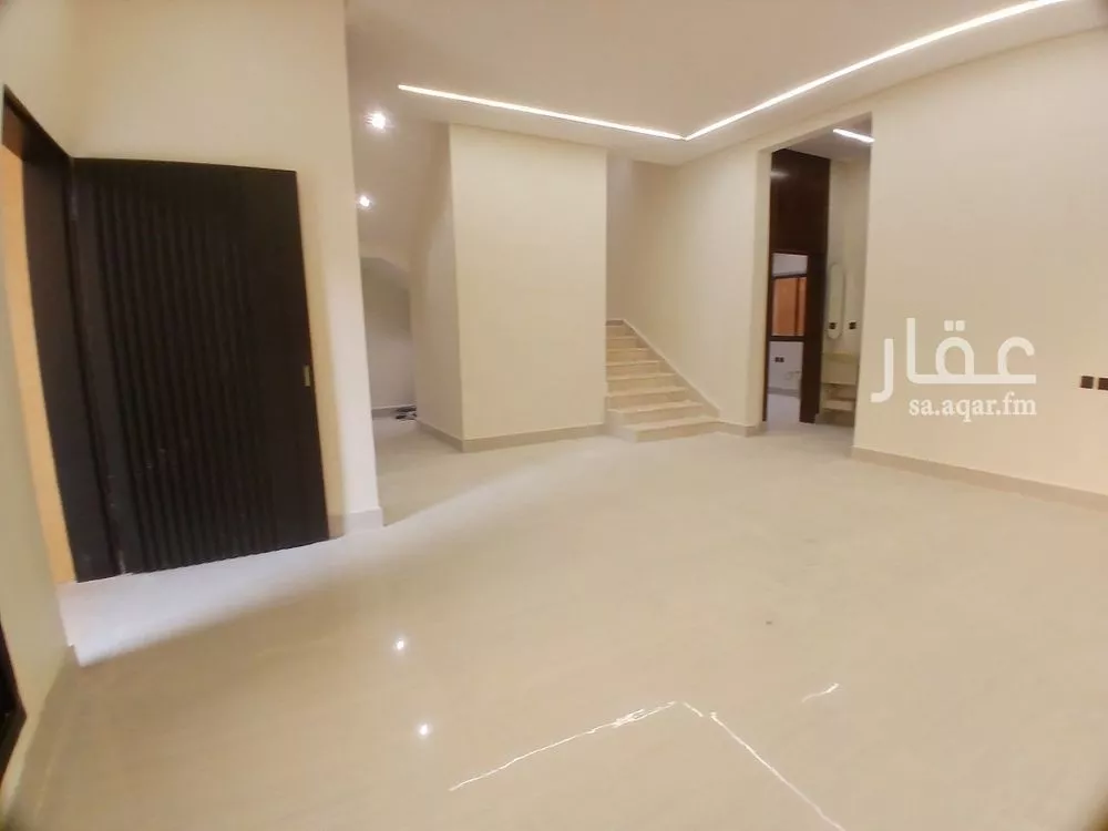 6 bedroom villa in Tuwaiq 15