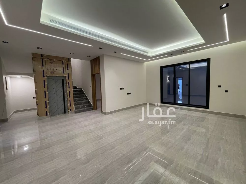 5 bedroom villa in Al Aridh 17