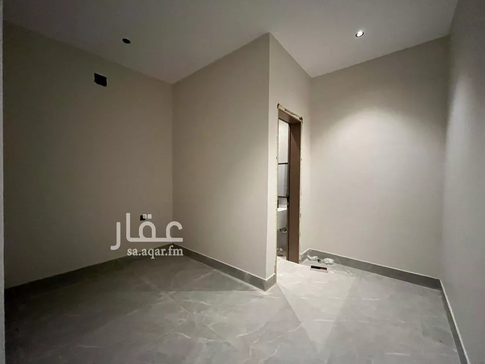 4 bedroom villa in Al Mahdiyyah 26