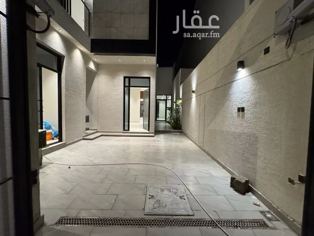فيلا 5 غرف في الرمال 2