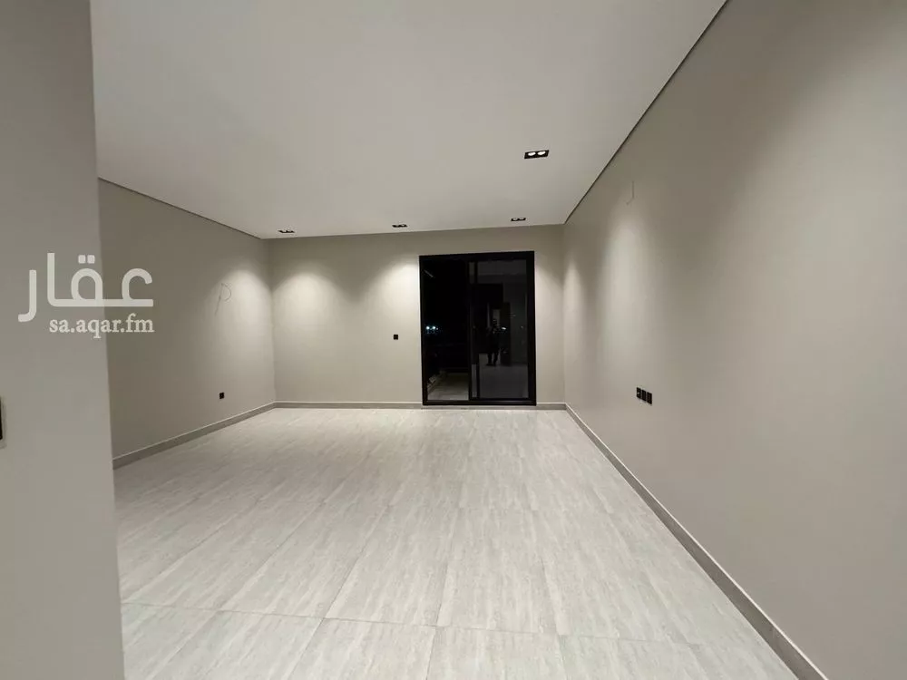 فيلا 5 غرف في الرمال 12