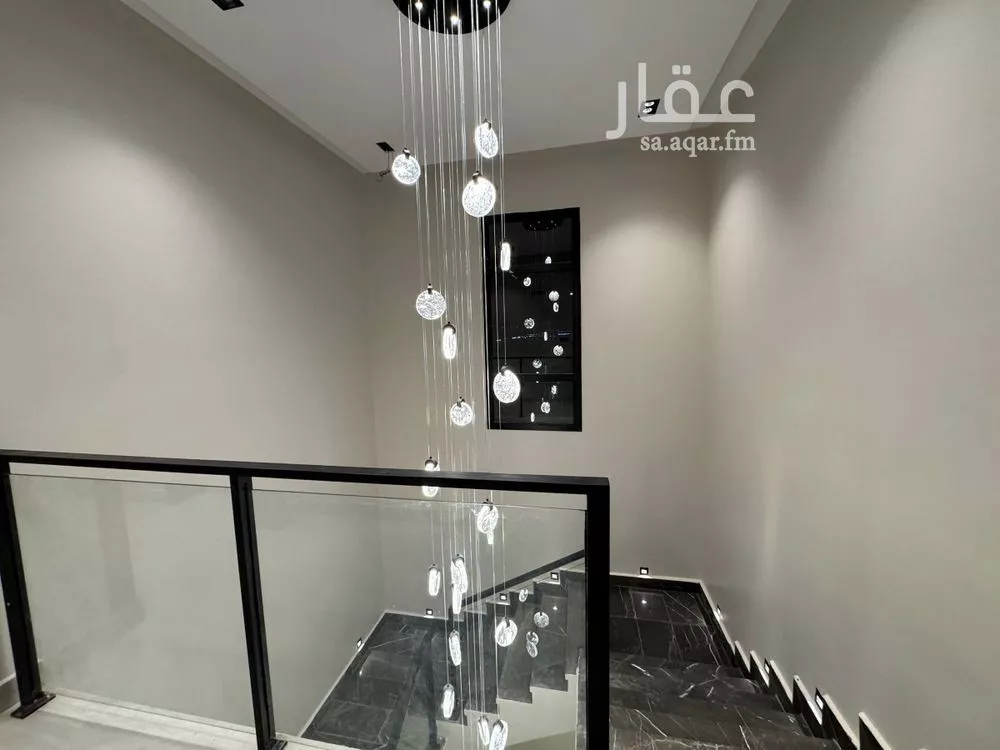 فيلا 5 غرف في الرمال 15
