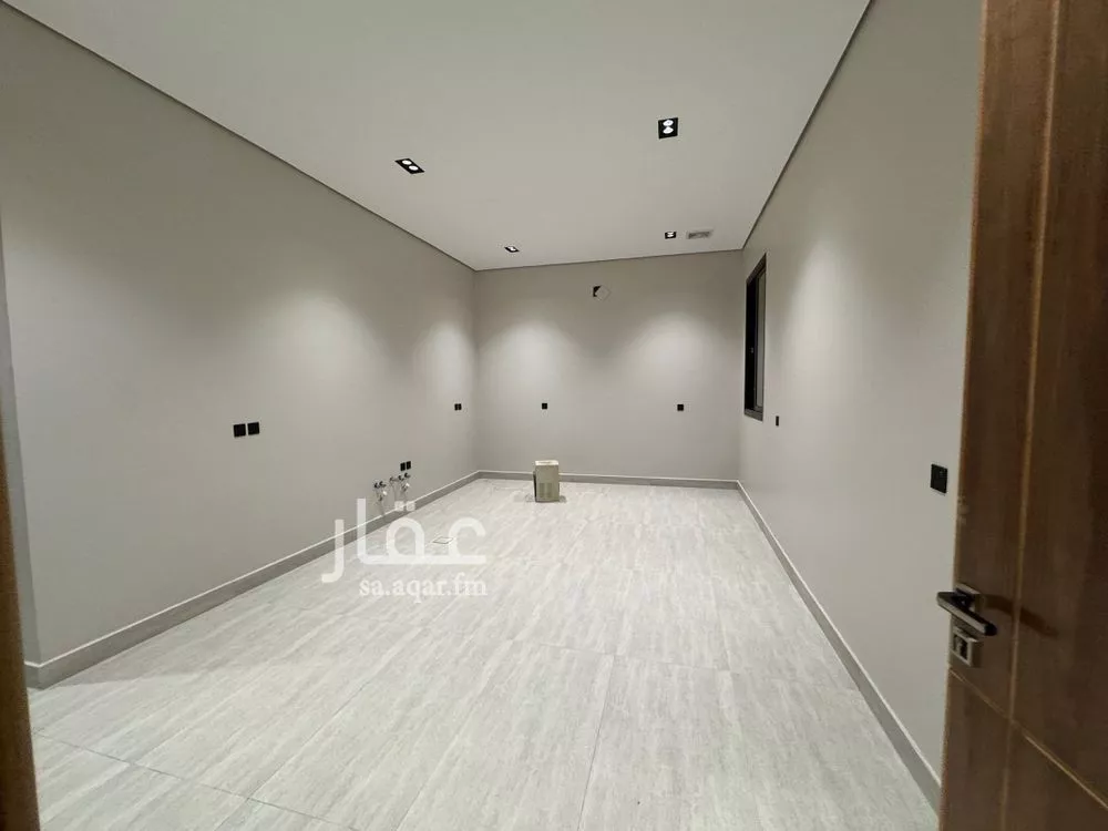 فيلا 5 غرف في الرمال 5