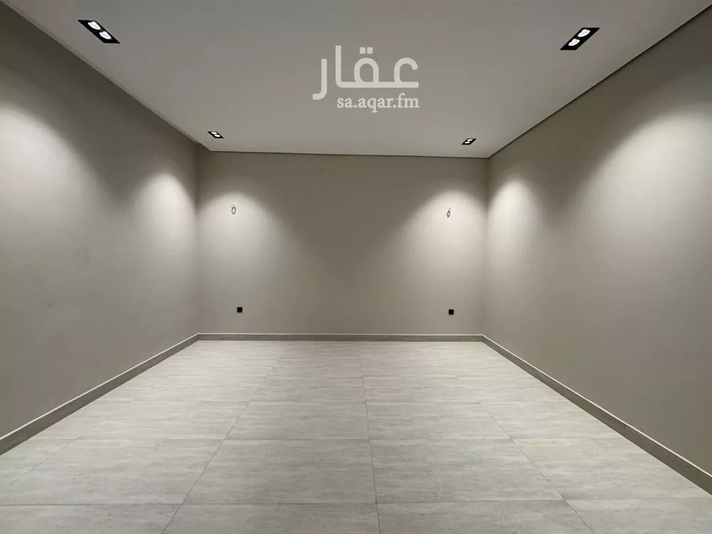 فيلا 5 غرف في الرمال 7