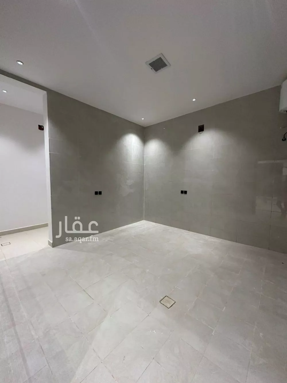 12 bedroom villa in Al Janadriyah 23