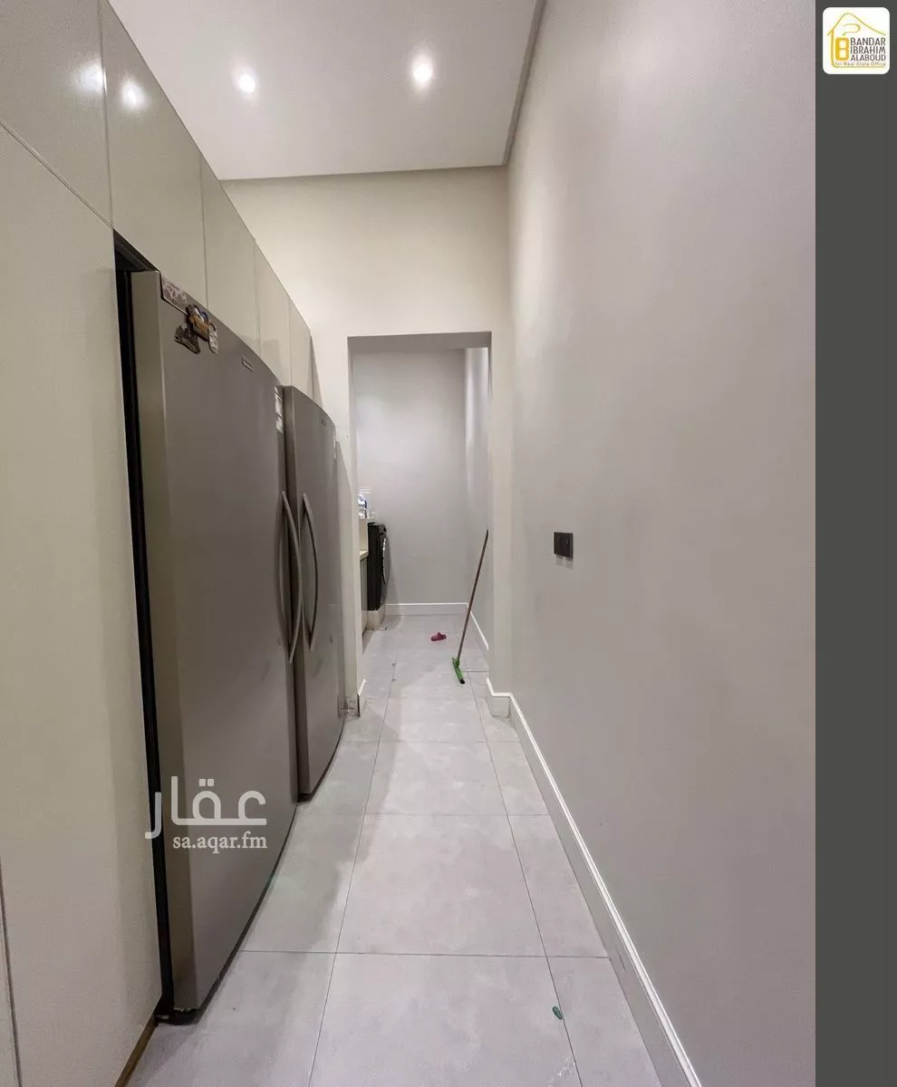 فيلا 7 غرف في العارض 20