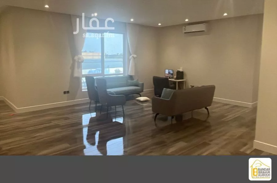 فيلا 7 غرف في العارض 28