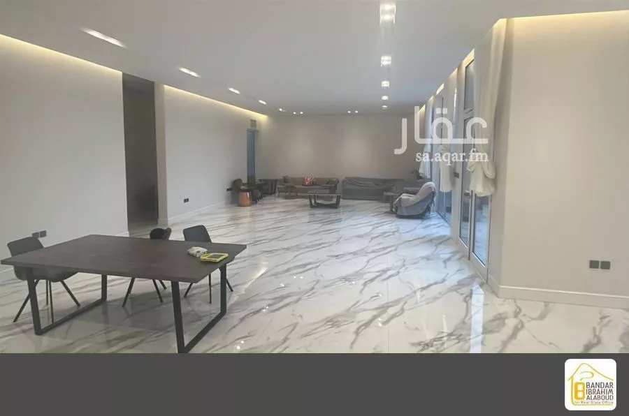 فيلا 7 غرف في العارض 30