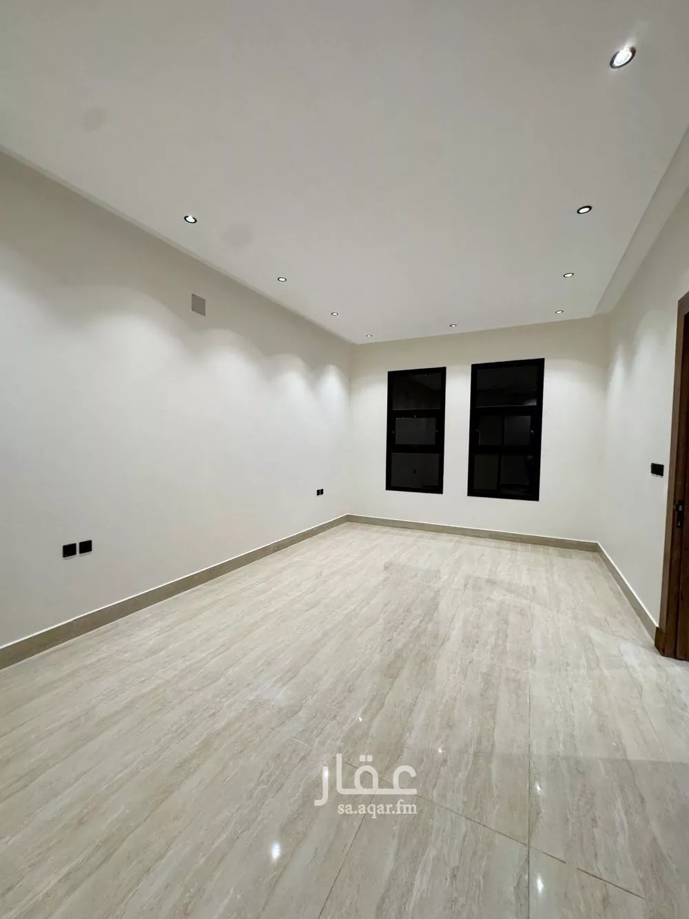 5 bedroom duplex in Al Rimal 15
