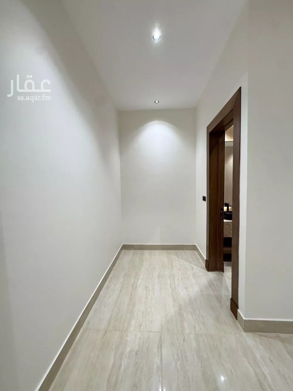 5 bedroom duplex in Al Rimal 19
