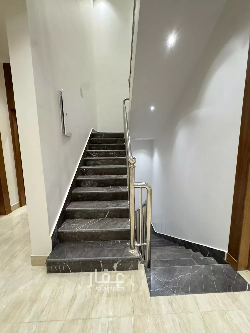 5 bedroom duplex in Al Rimal 27