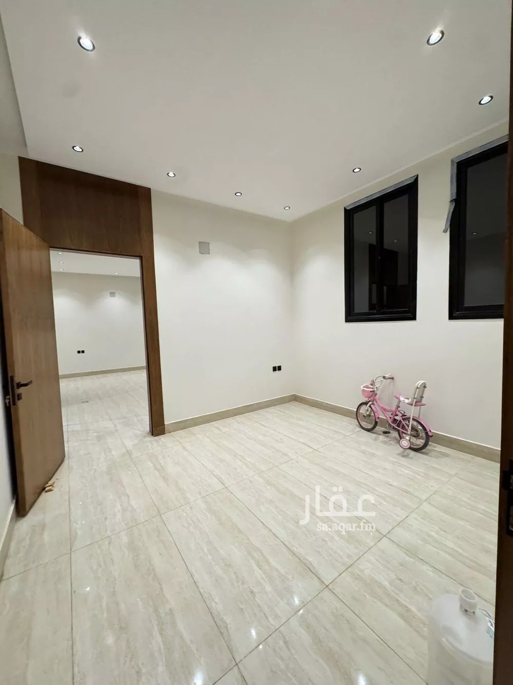 5 bedroom duplex in Al Rimal 9