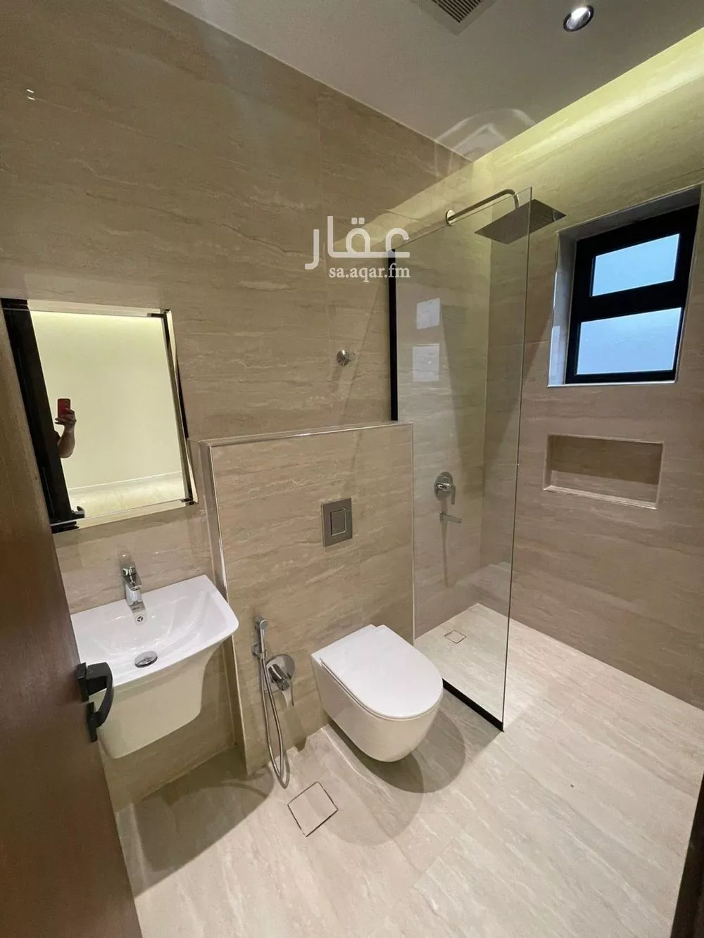 5 bedroom villa in Al Narjis 19