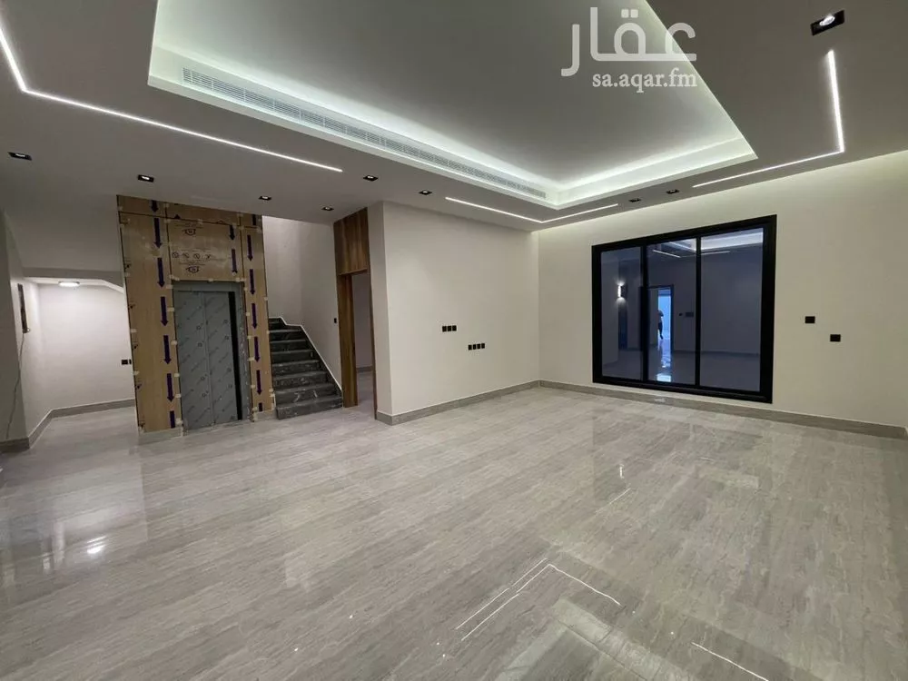 5 bedroom villa in Al Aridh 16
