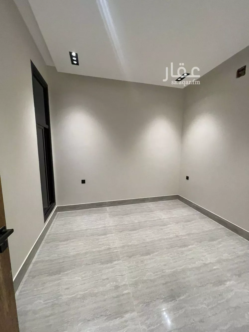5 bedroom villa in Al Aridh 4