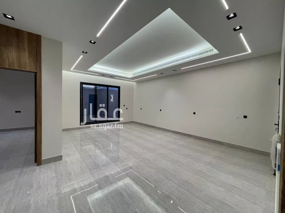 5 bedroom villa in Al Aridh 6