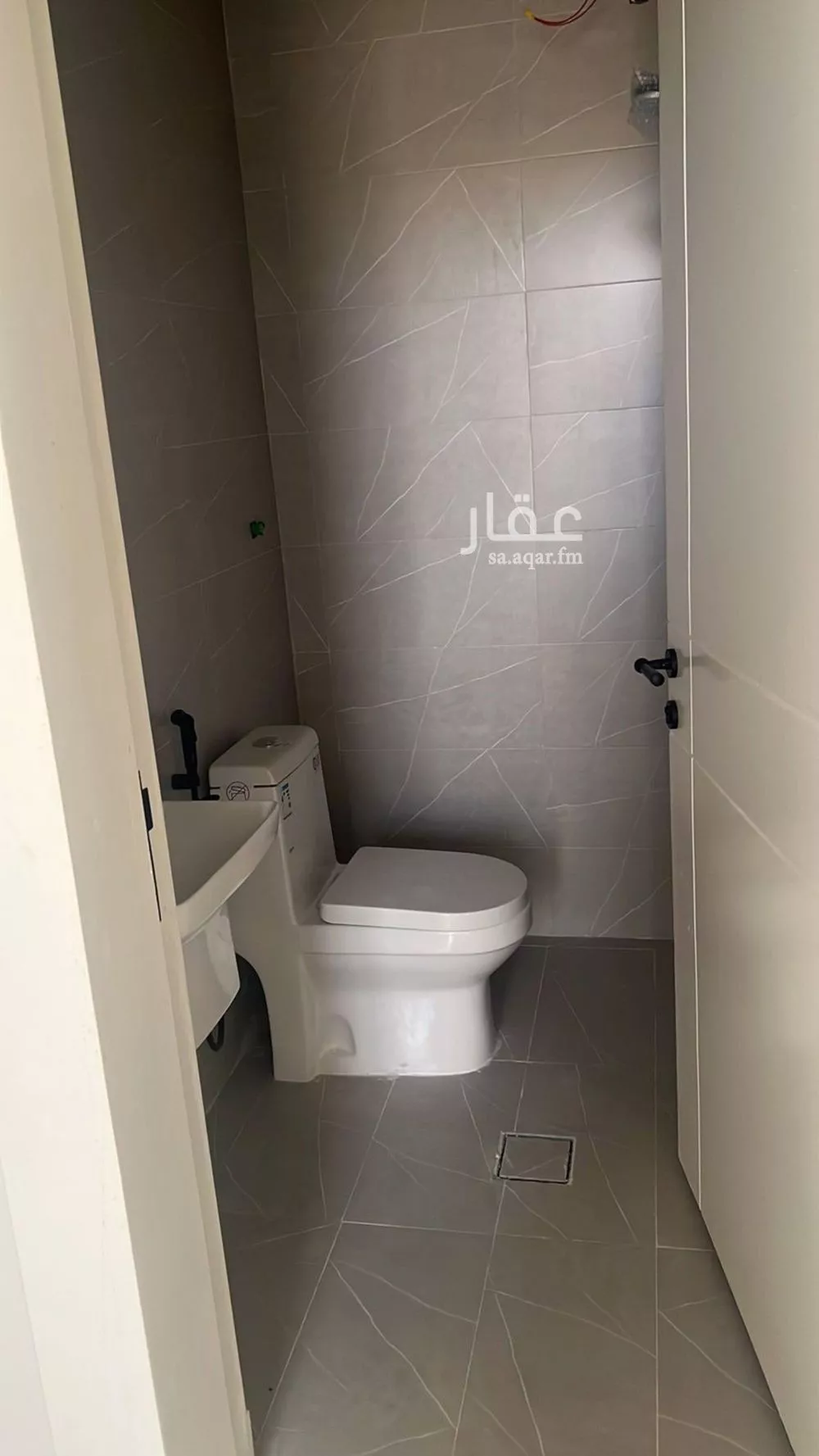 فيلا 6 غرف في الجنادرية 2