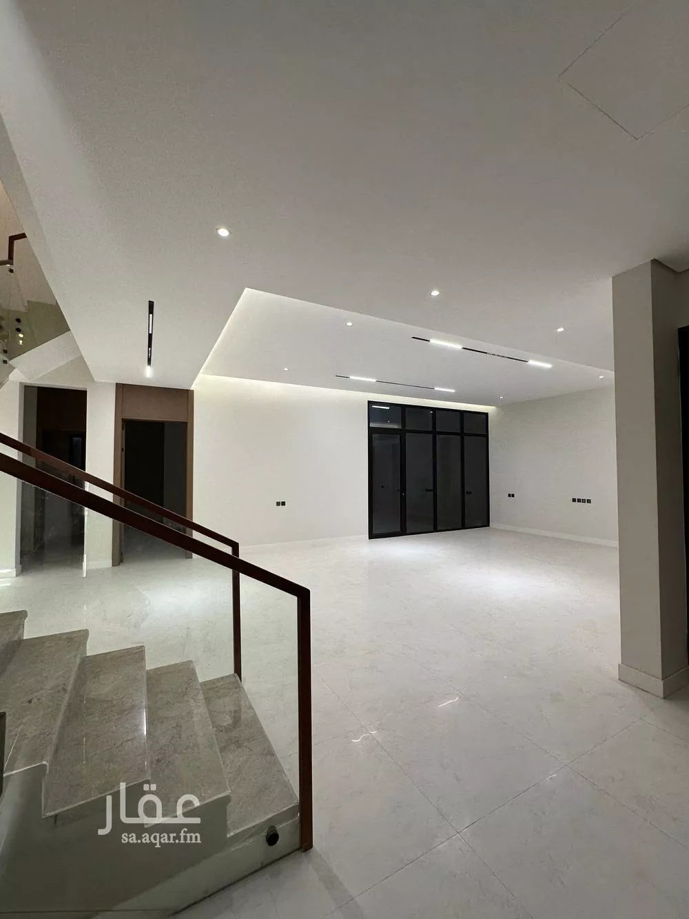 6 bedroom villa in Al Mahdiyyah 2