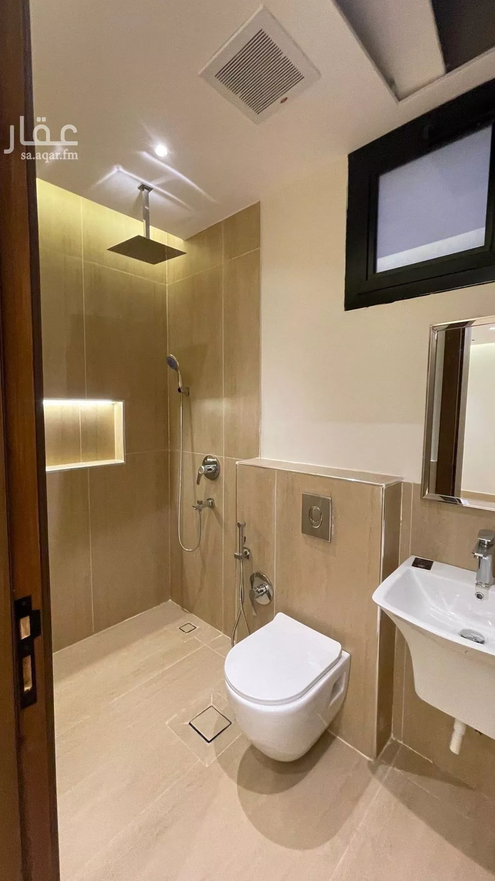 5 bedroom villa in Al Mahdiyyah 16