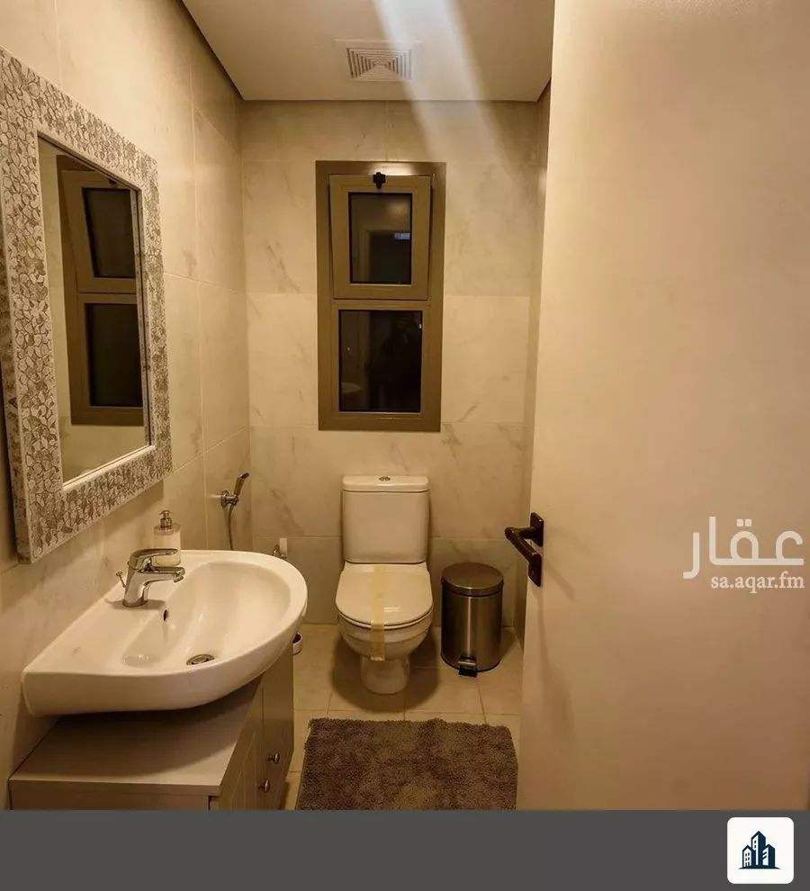 فيلا 5 غرف في النرجس 10